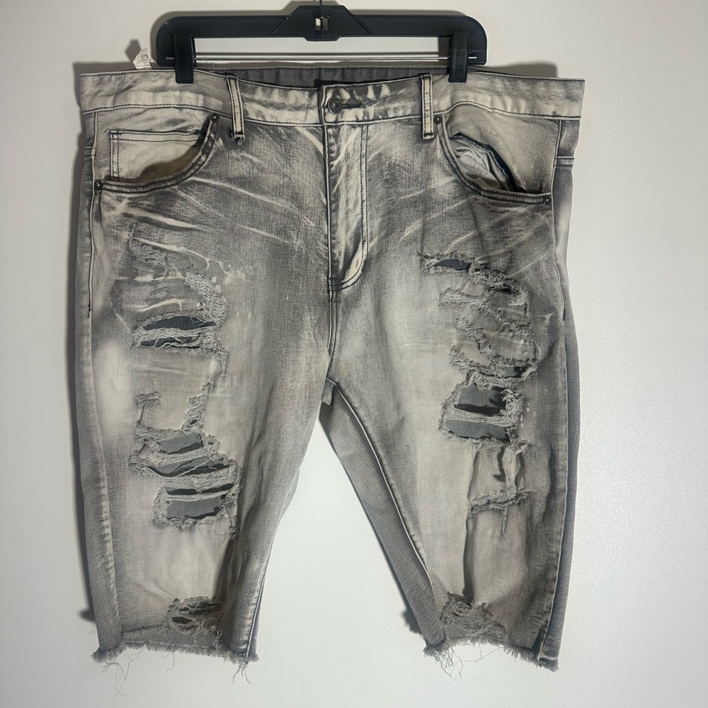 Men's Distressed Denim Shorts in Light Gray